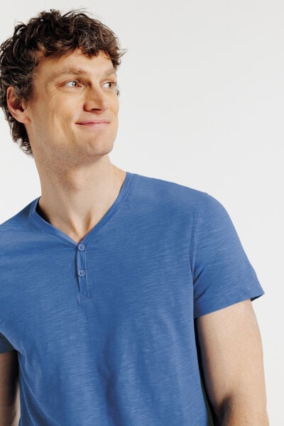 Tee shirt col tunisien en mati&egrave;re flamm&eacute;e