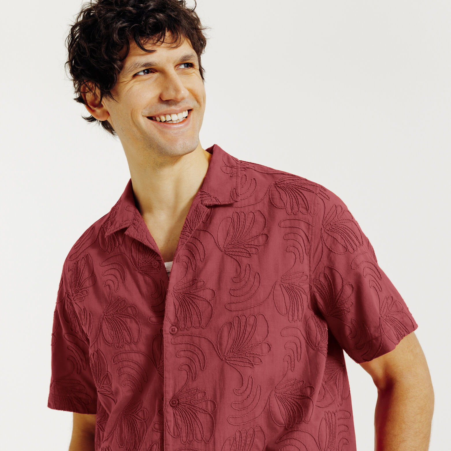 Regular fit hemdje met borduursel