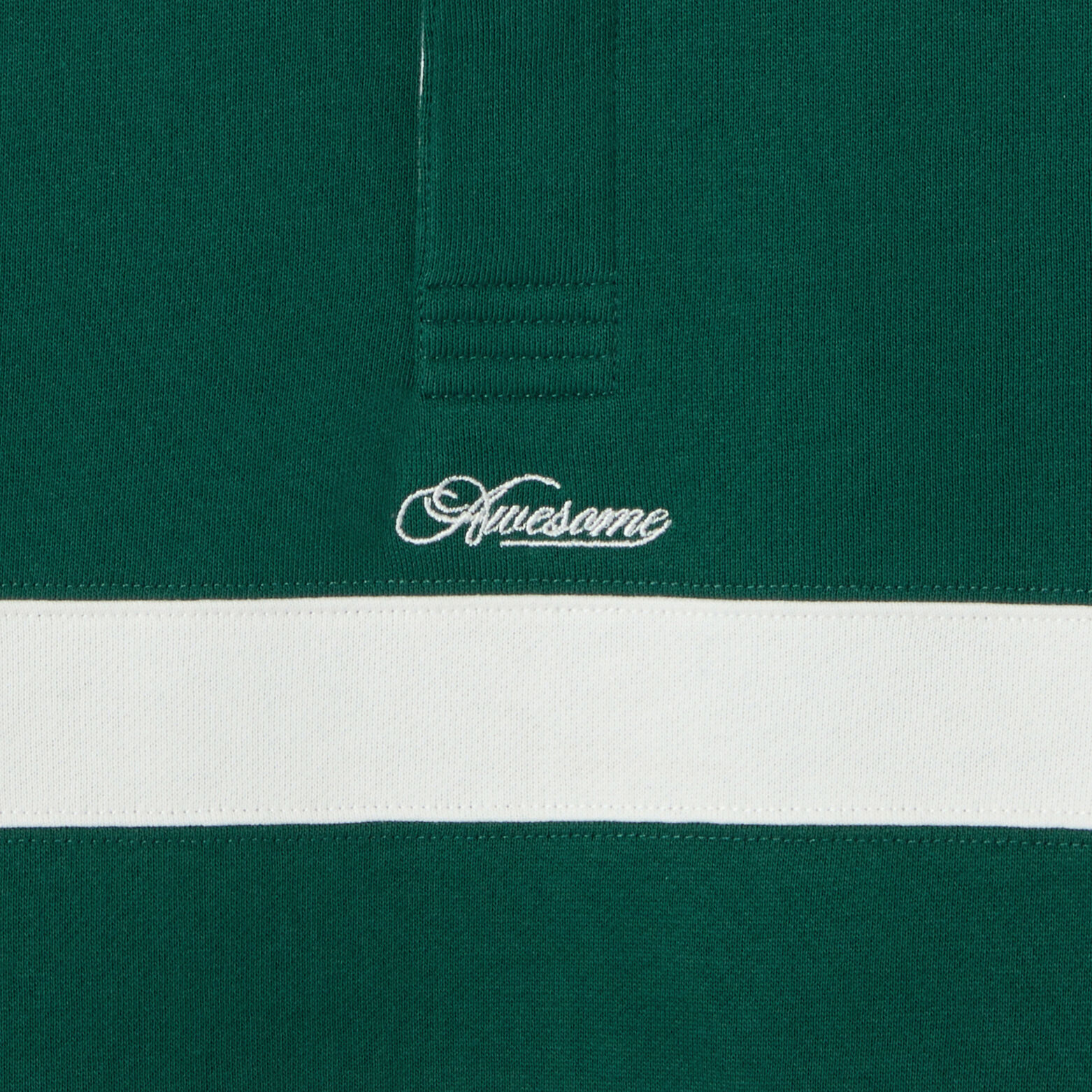 Sweat col polo contrast&eacute; animation