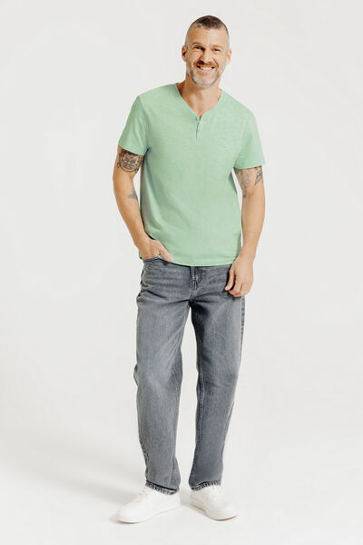 Tee shirt col tunisien en mati&egrave;re flamm&eacute;e