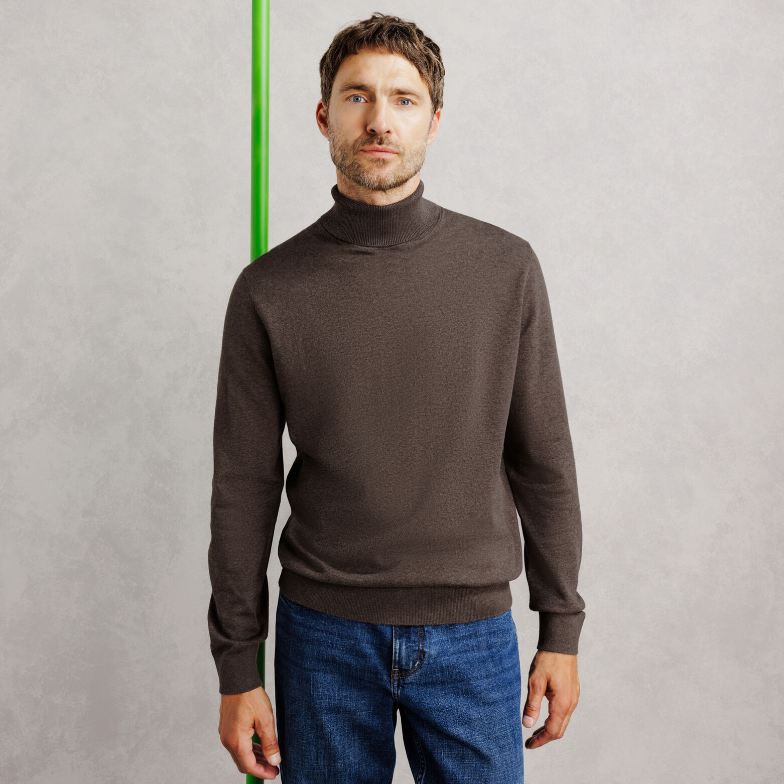 Pull col roul&eacute;