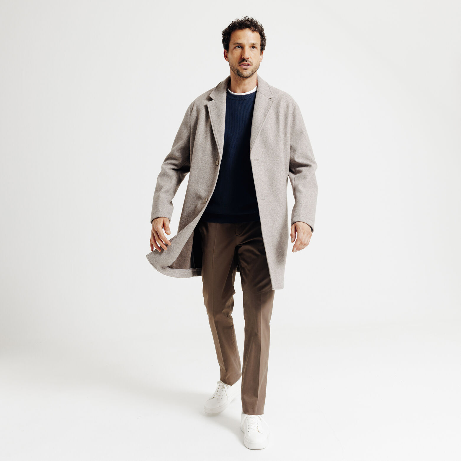 Pull col rond jeux de points fantaisie