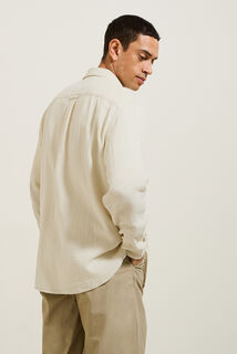 Chemise en gaze de coton unie col boutonn&eacute;