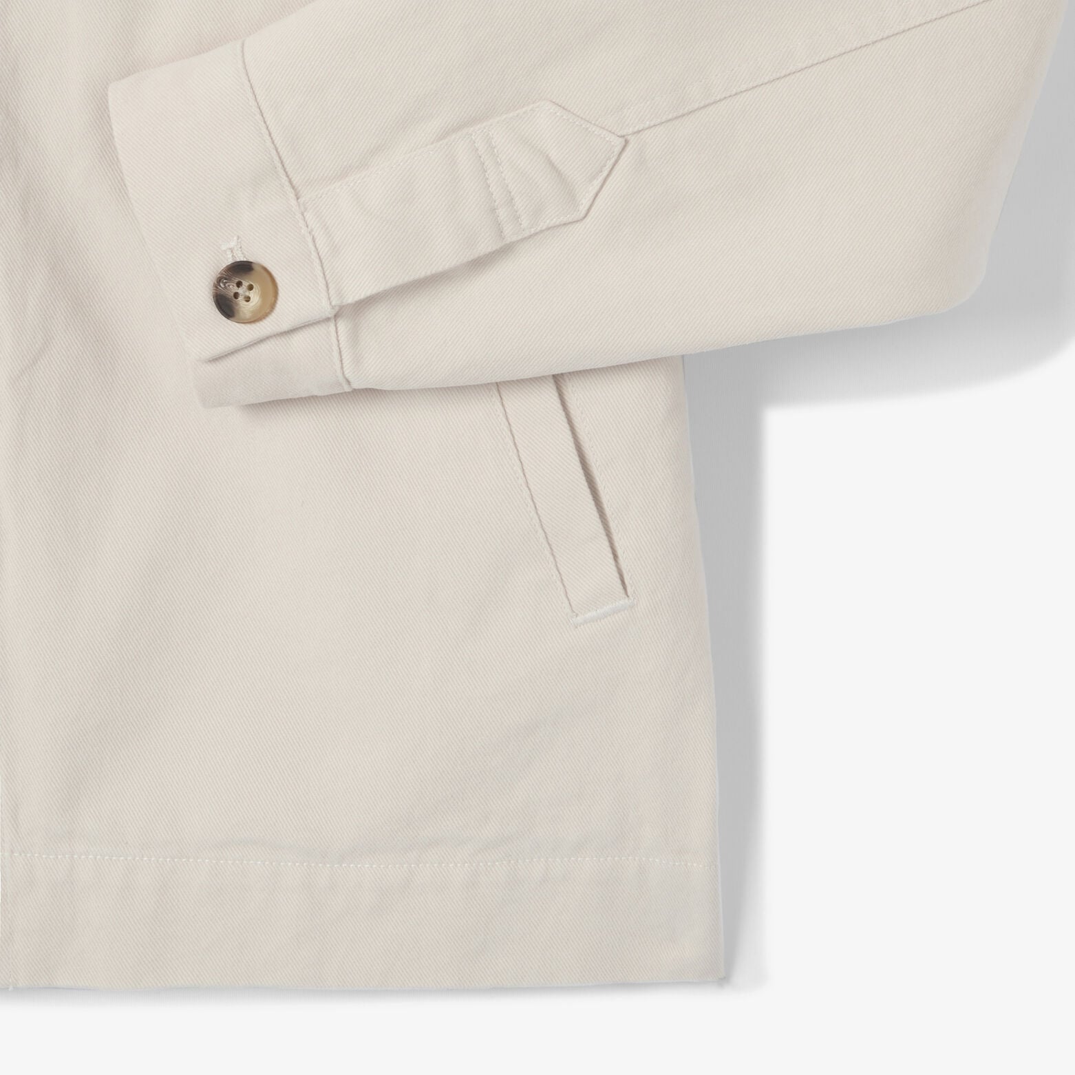 Veste boutonn&eacute;e col chemise 100% coton