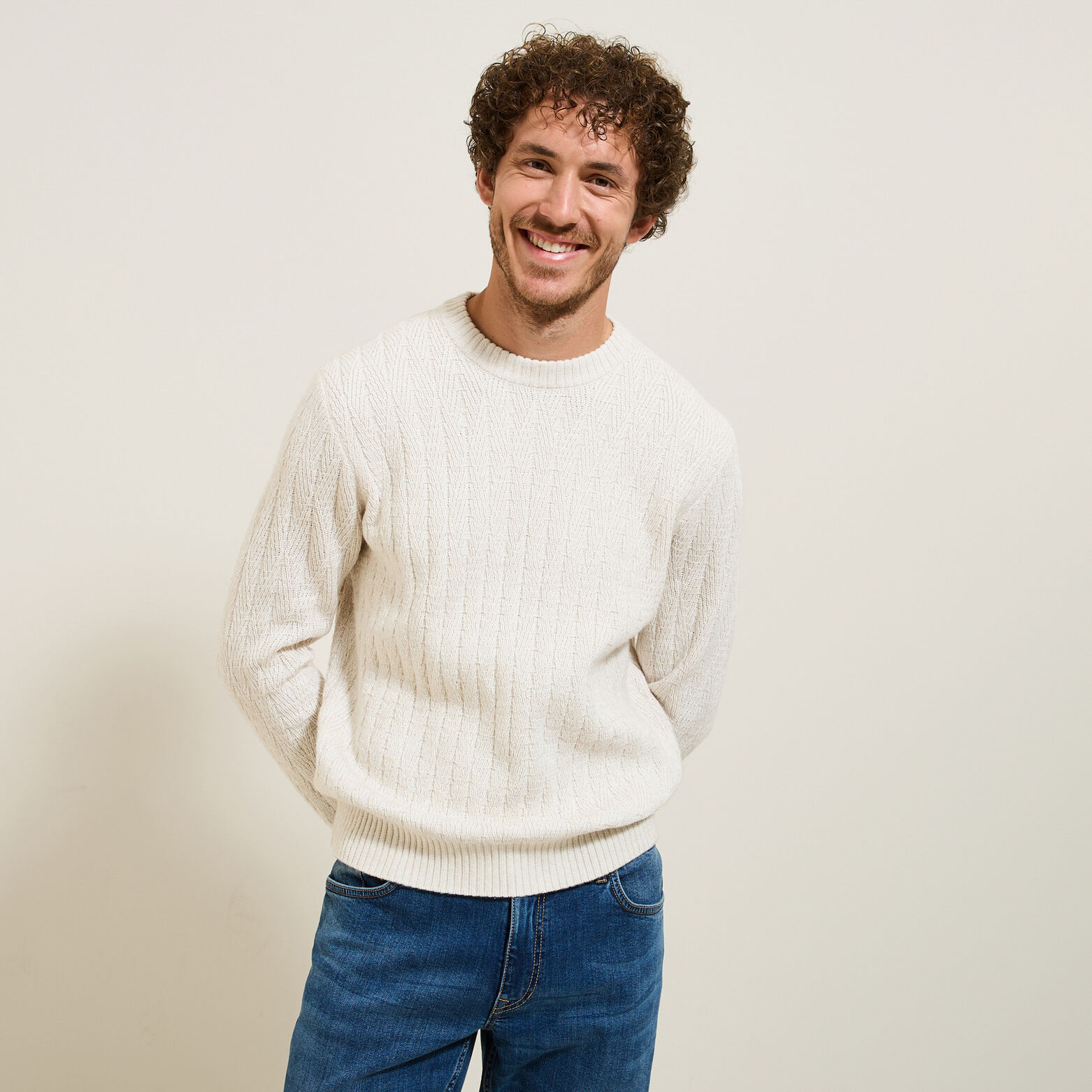 Pull col rond torsade