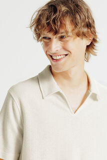 Polo manches courtes col V