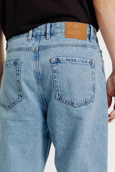 Baggy jeans