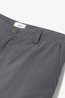 Pantalon chino large avec d&eacute;coupes