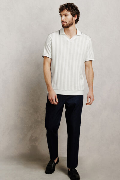 Polo manches courtes col resort textur&eacute;