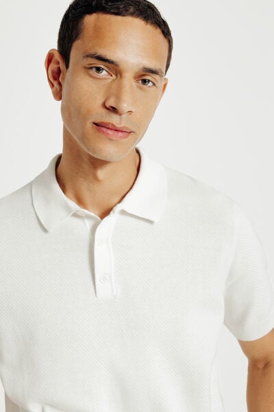 Polo en maille col boutonn&eacute; jeux de points