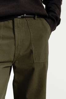 Baggy broek met timmermansdetail