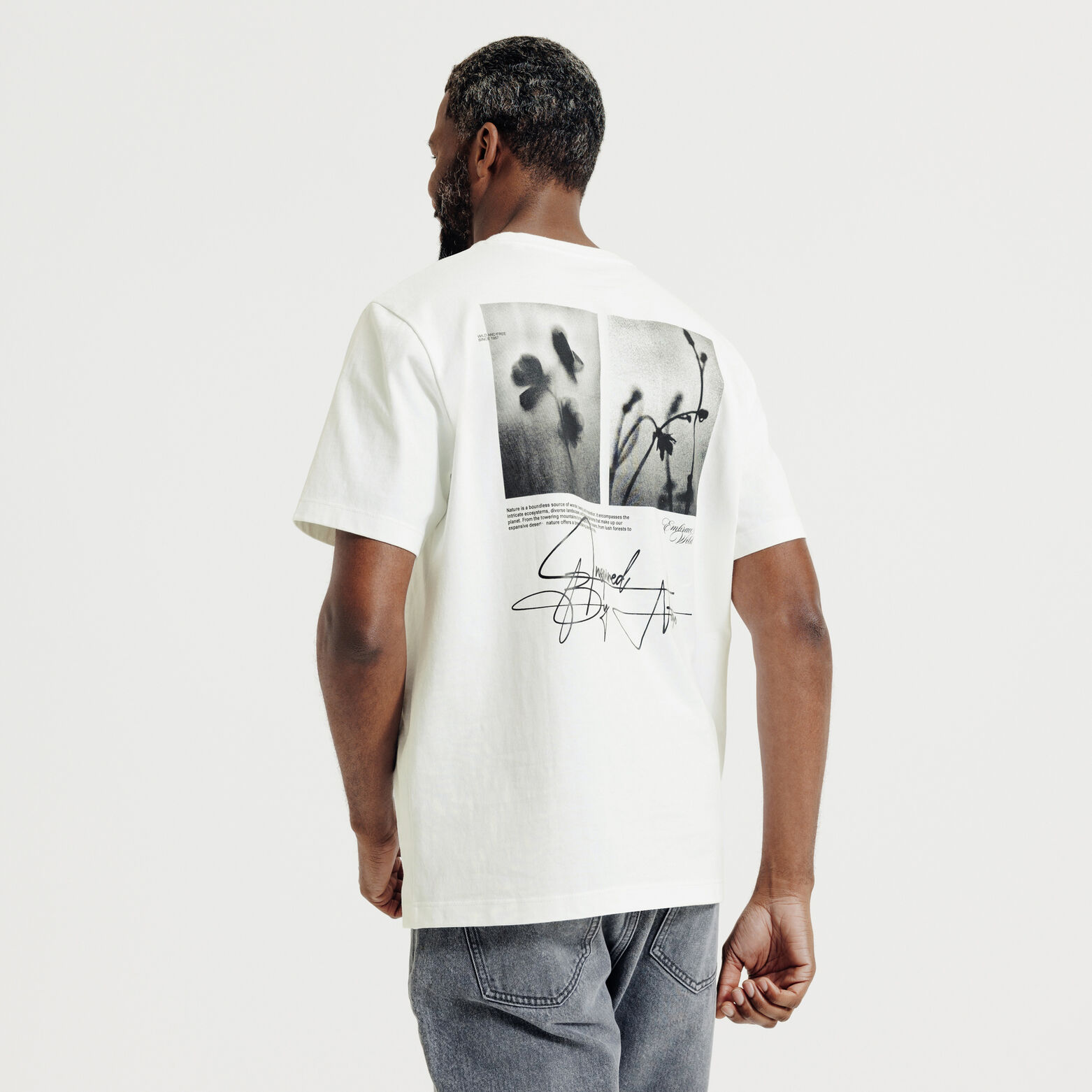 Tee shirt imprim&eacute; devant dos fleuri