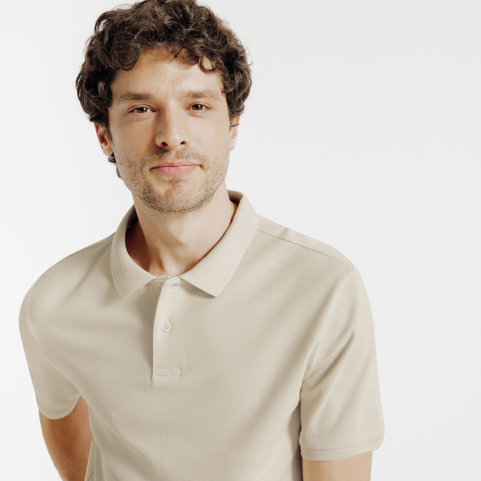 Polo manches courtes piqu&eacute; uni