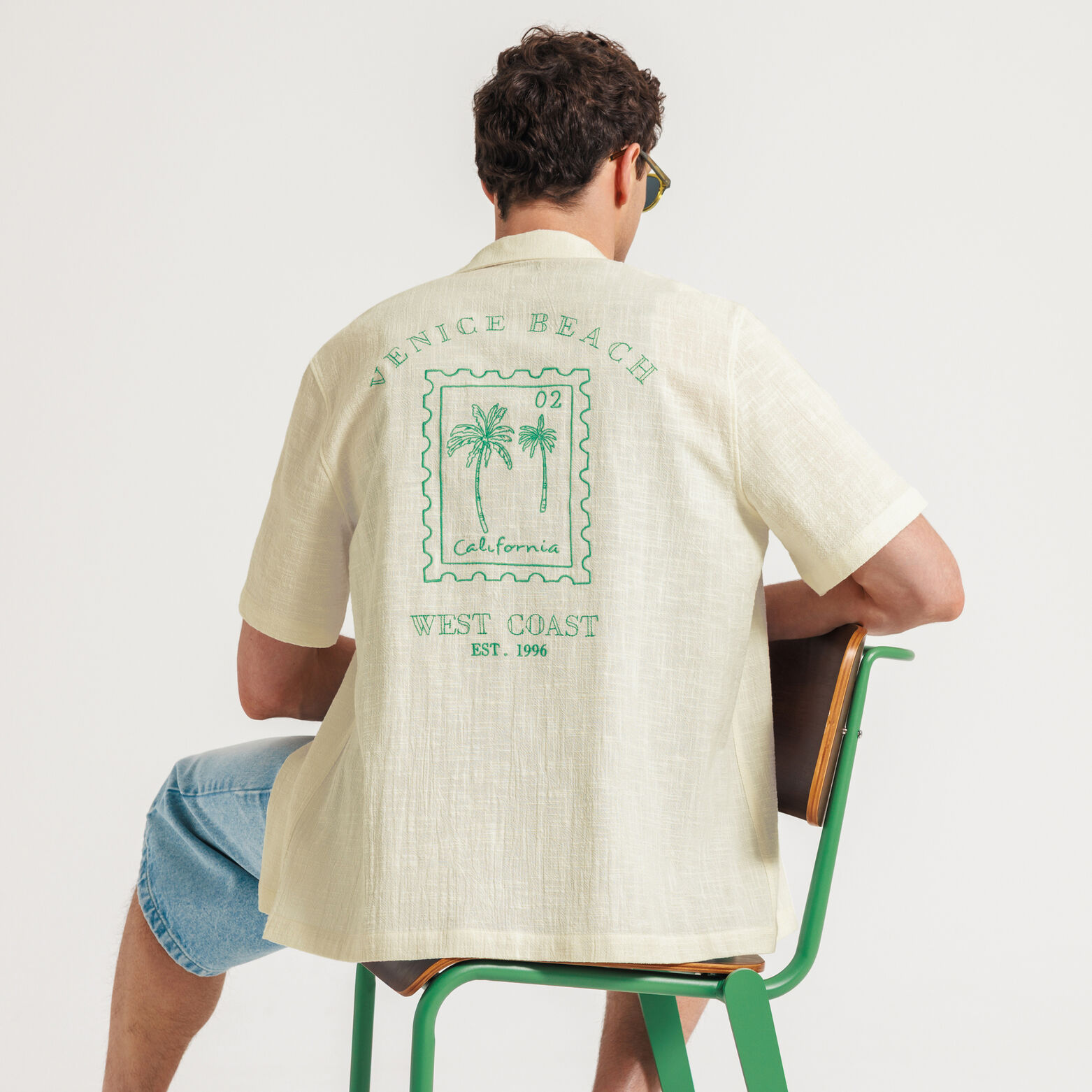 Chemisette en coton broderie dos