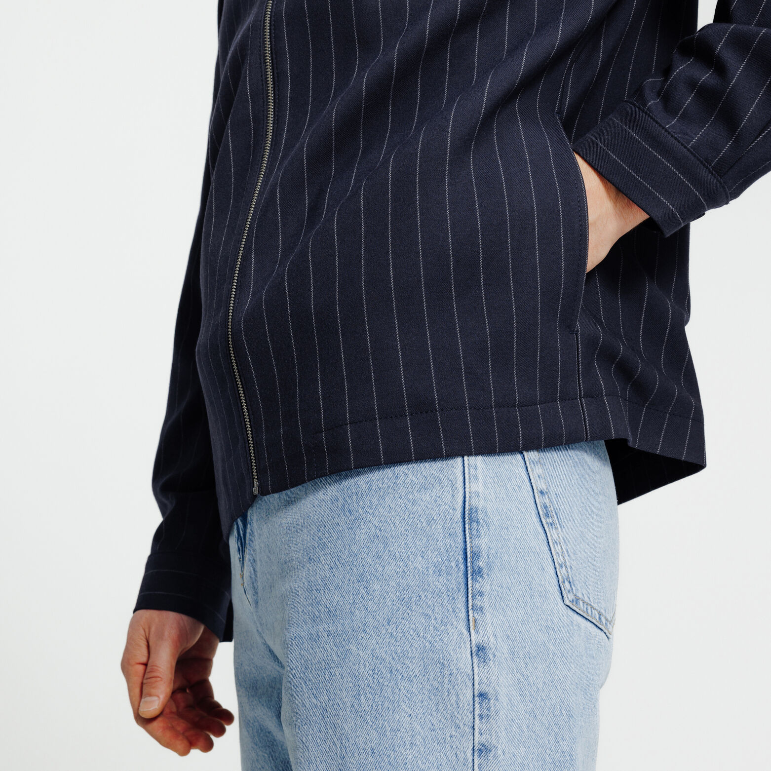 Veste col chemise zipp&eacute;e ray&eacute;e