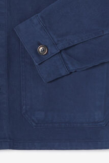 Vest, hemdskraag in ribfluweel met knopen