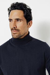 Pull col roul&eacute;