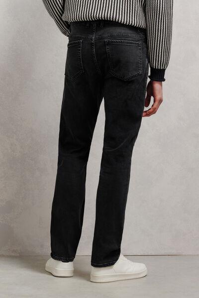 Jean straight d&eacute;lav&eacute;