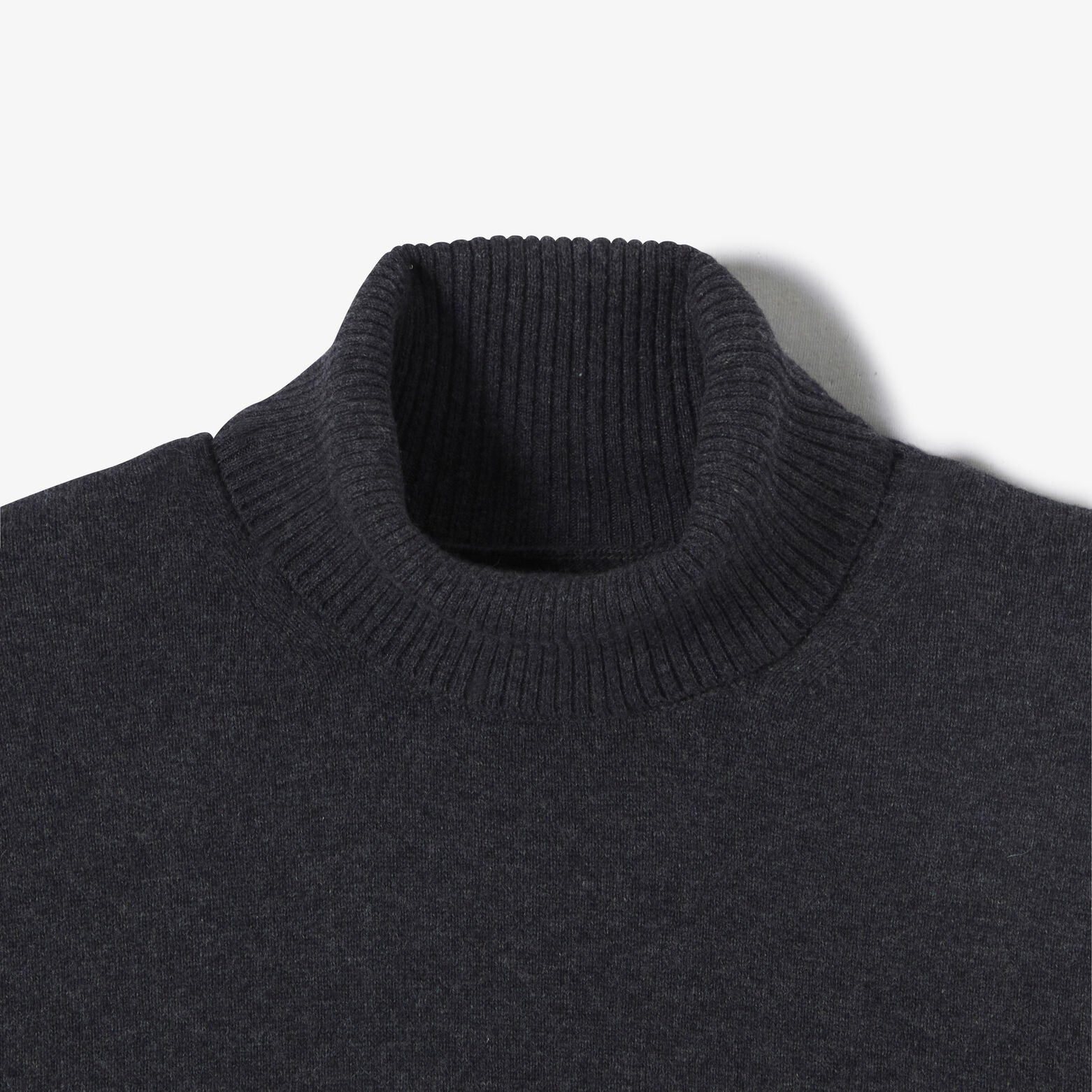 Pull col roulé mérinos cachemire