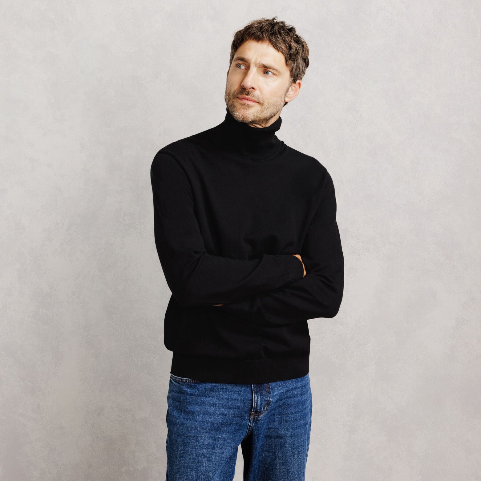 Pull col roul&eacute;