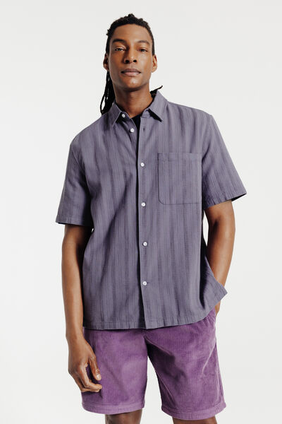 Hemdje in gestreept ton-sur-ton katoen