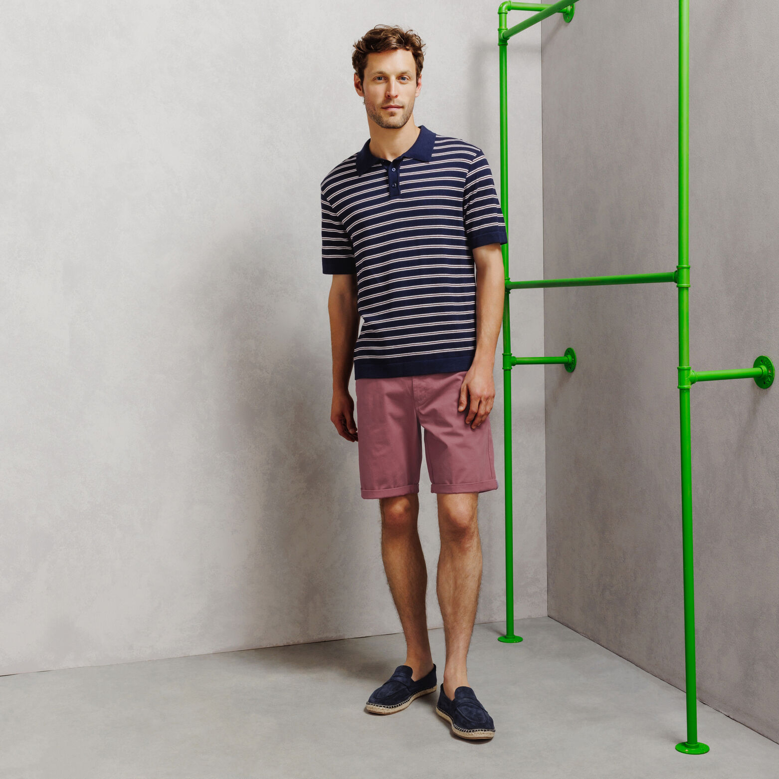 Bermuda chino slim uni avec ceinture
