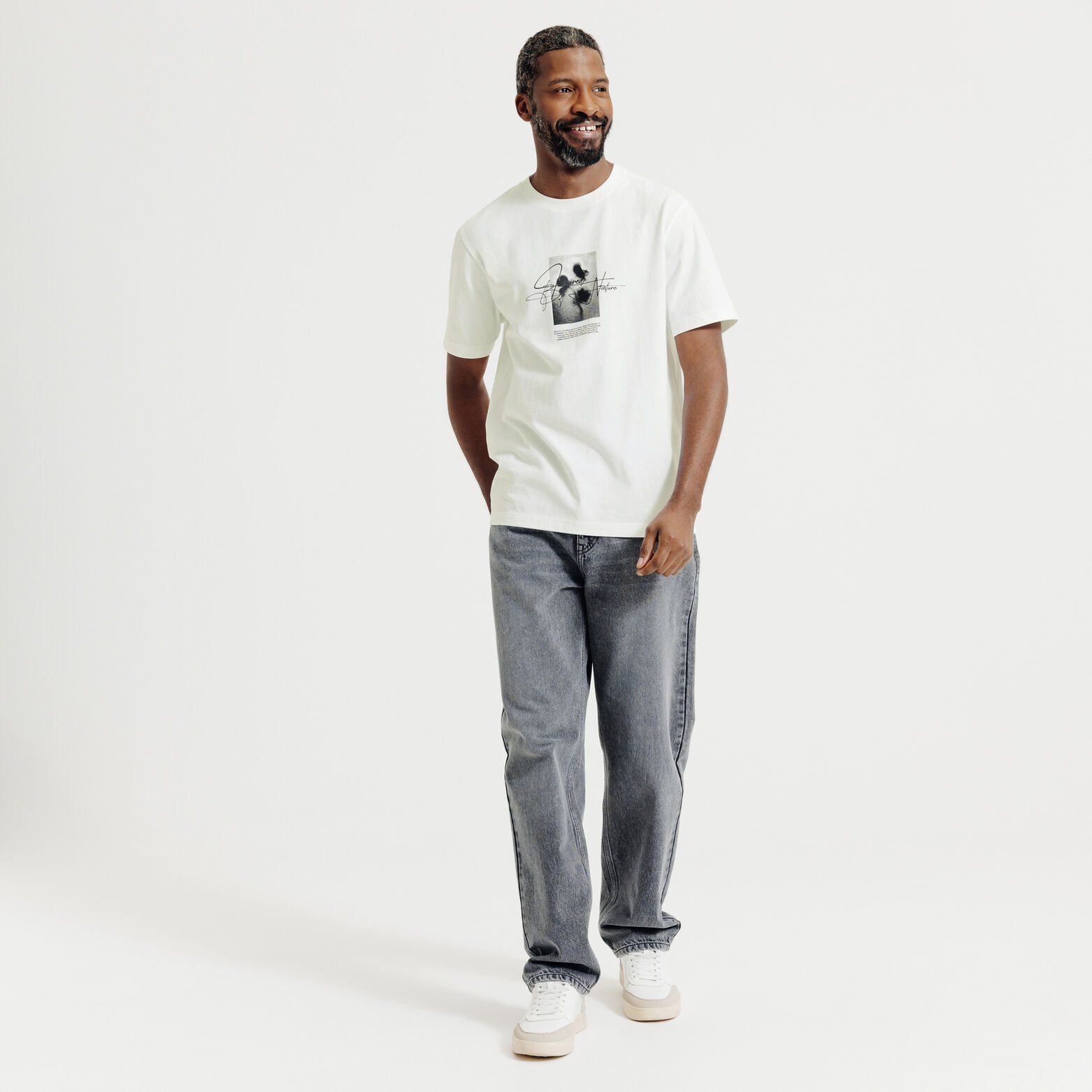 Tee shirt imprim&eacute; devant dos fleuri