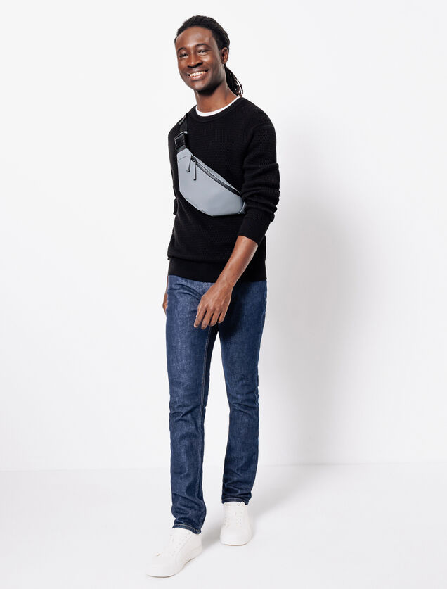 Pull col rond jeux de points reli&eacute;f&eacute;s