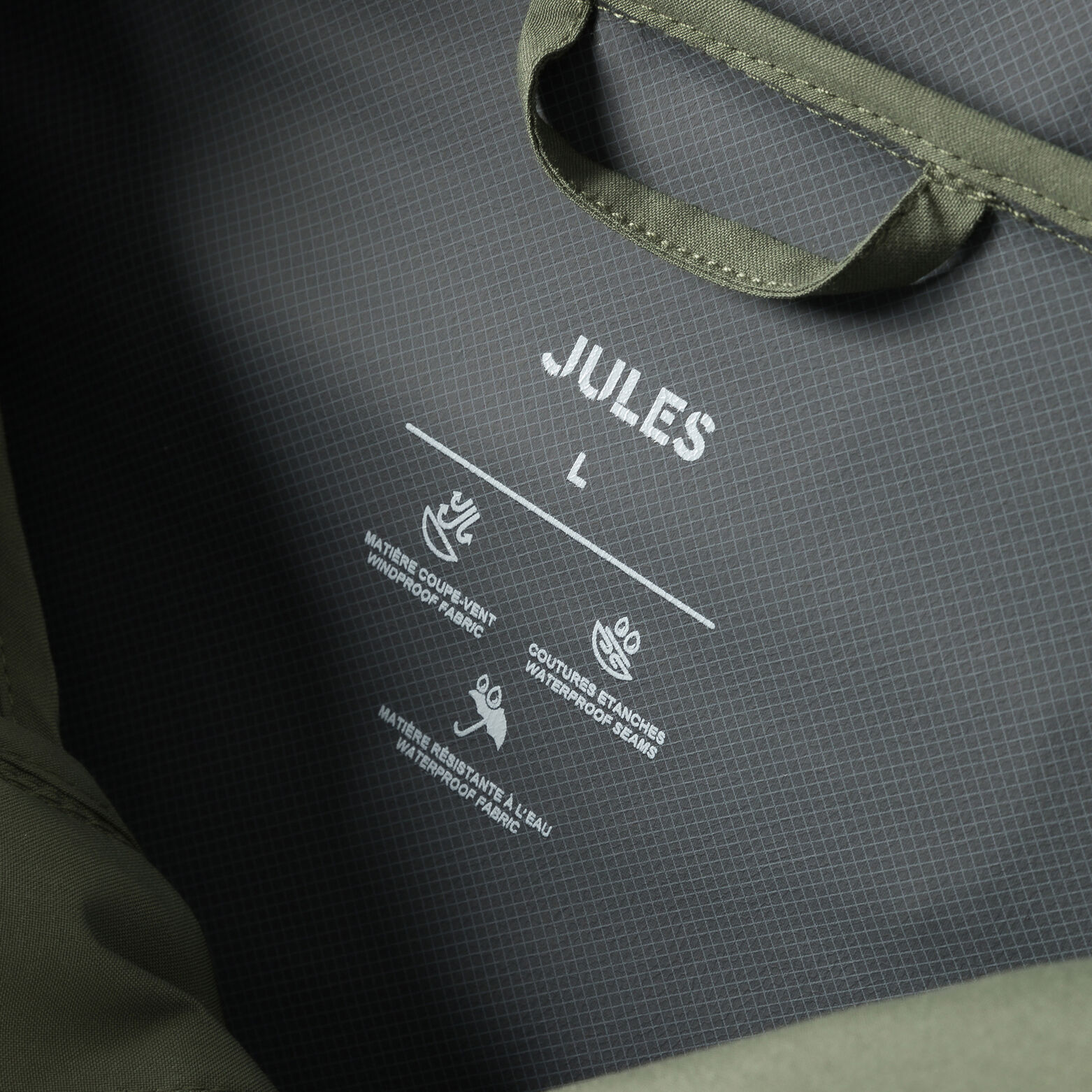 Blouson coupe-vent &agrave; capuche