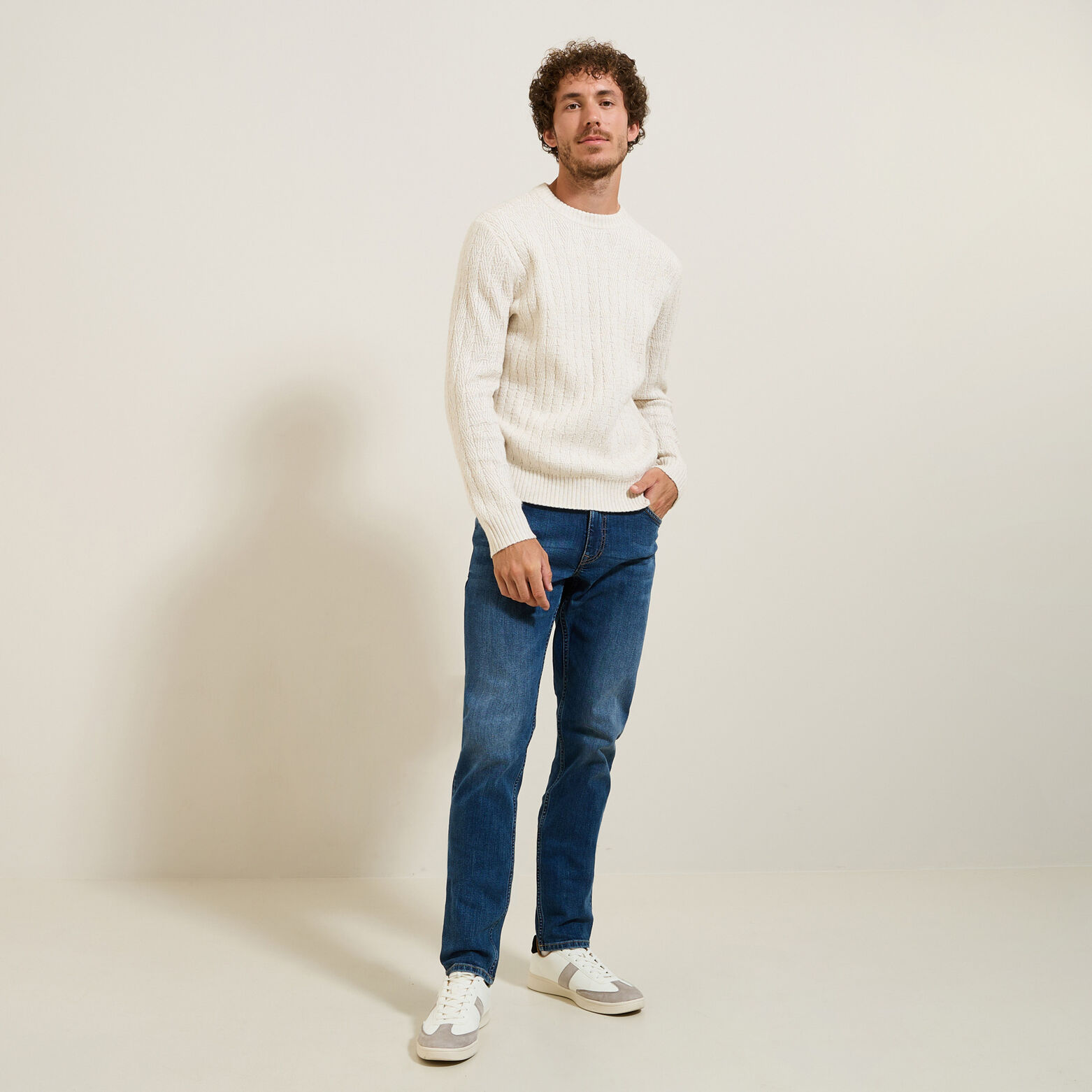 Pull col rond torsade