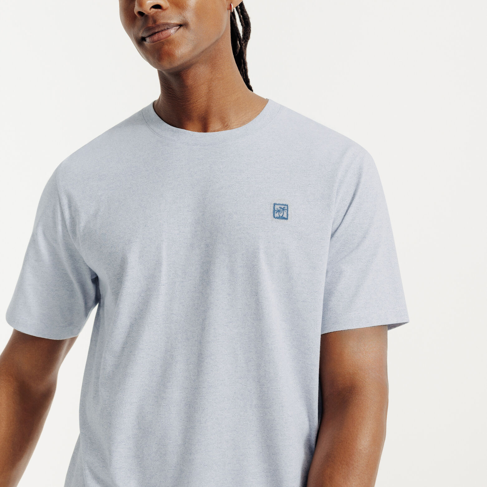 Tee shirt effet microray&eacute; broderie poitrine