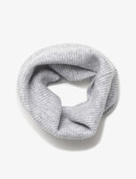 Gris moyen