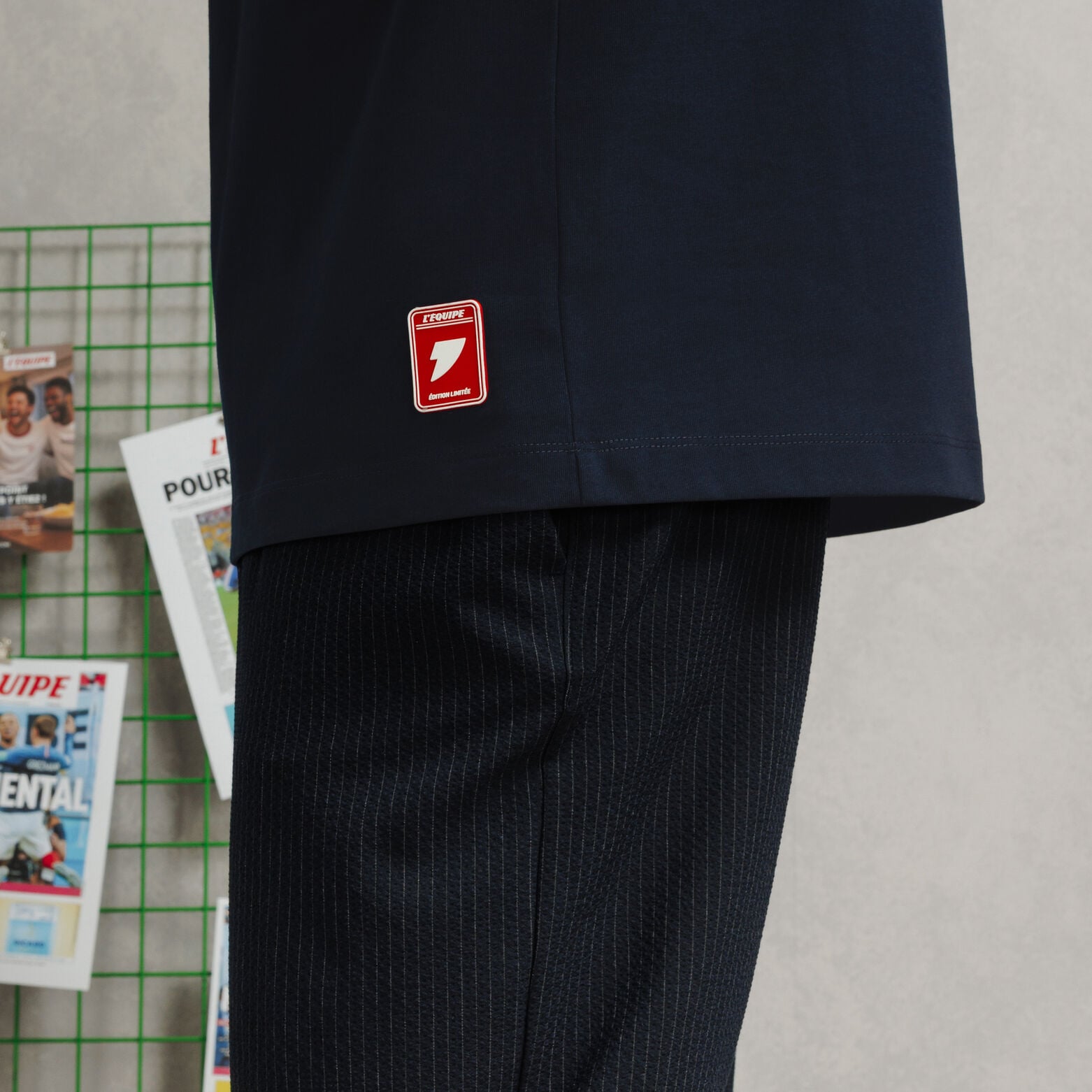 Tee shirt imprim&eacute; dos licence L'&Eacute;quipe