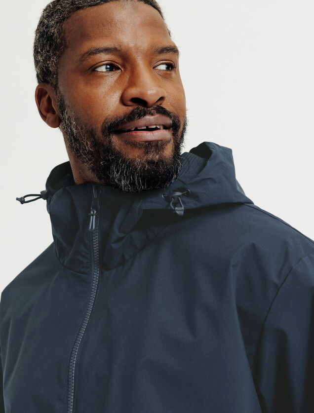 Blouson coupe-vent &agrave; capuche