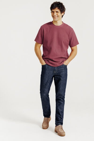 Tee shirt mati&egrave;re relief&eacute;e