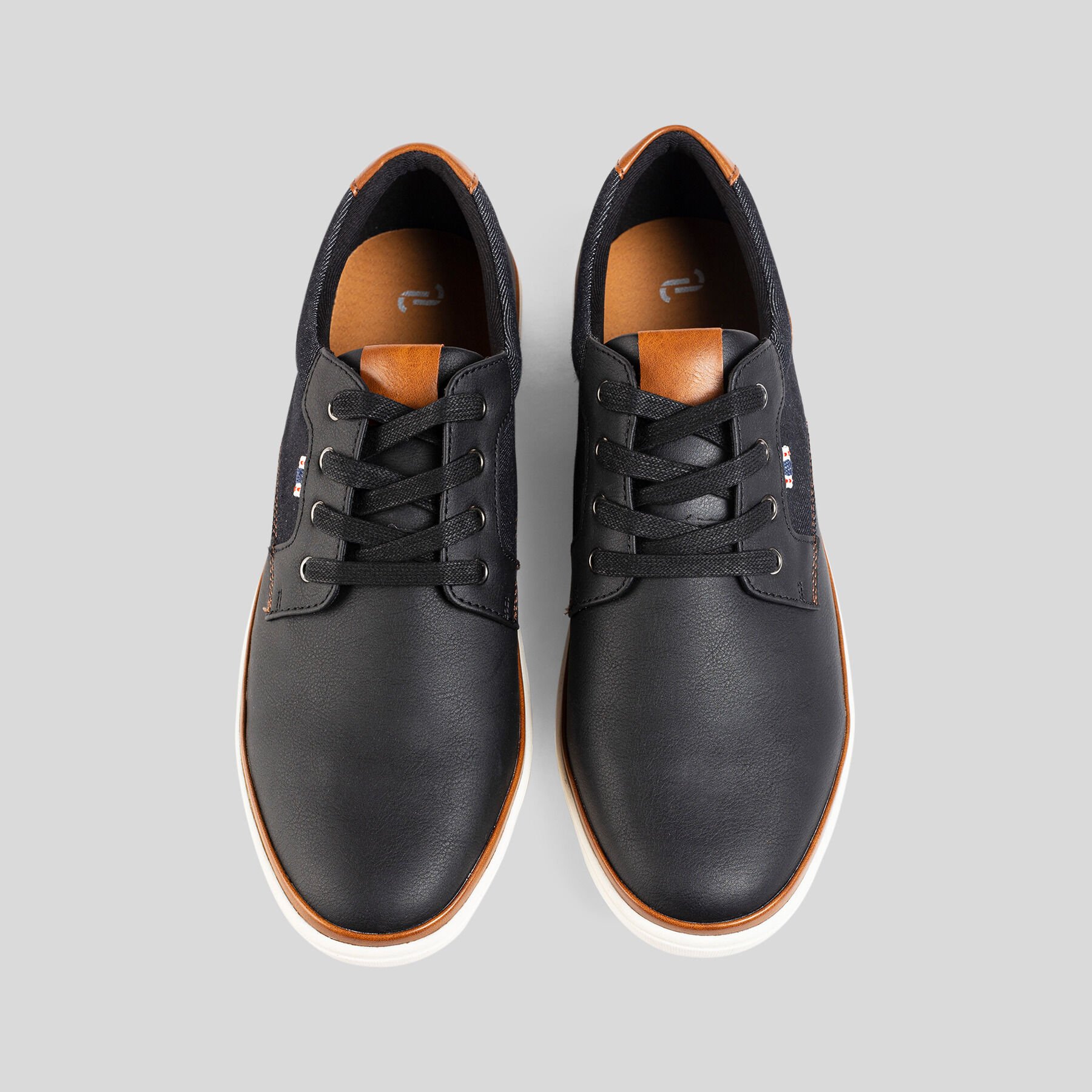 Stoffen sneakers deals