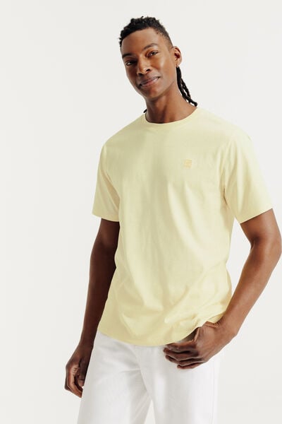 Tee shirt effet microray&eacute; broderie poitrine