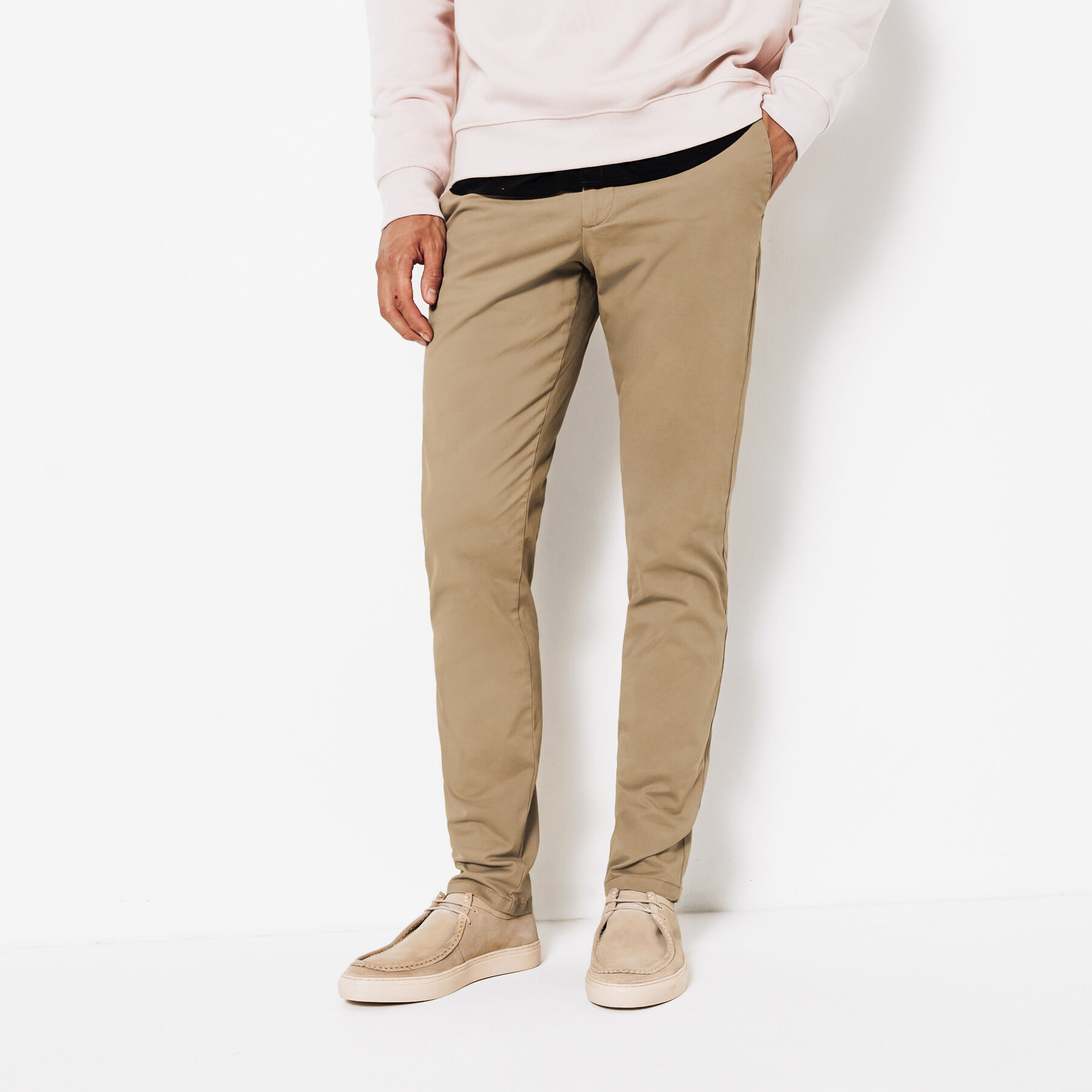 Prise de courant 2P+T - Anthracite - Fixation par Vis - Born