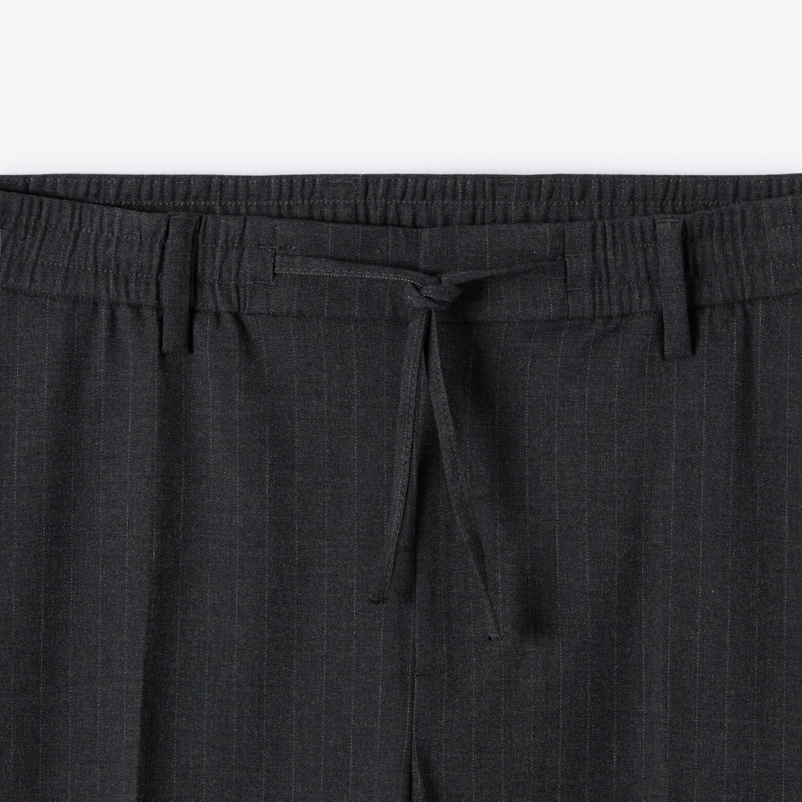 Pantalon chino tapered ray&eacute;