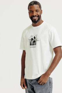 T-shirt met gebloemde print voor- en achteraan