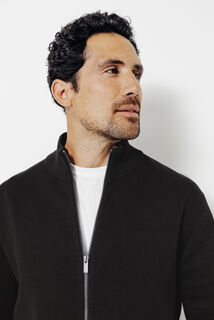 Gilet zipp&eacute; col montant