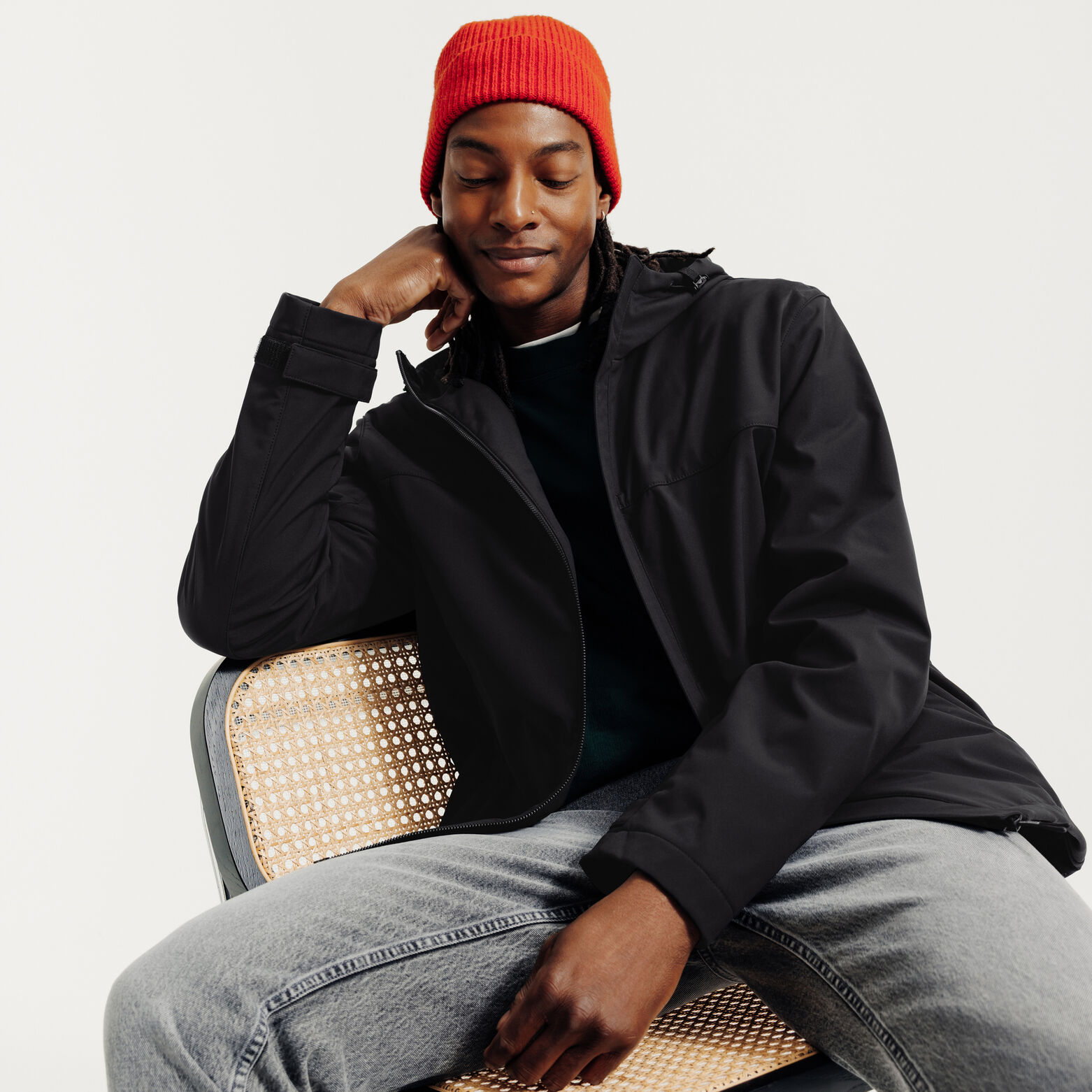 Blouson zipp&eacute; &agrave; capuche