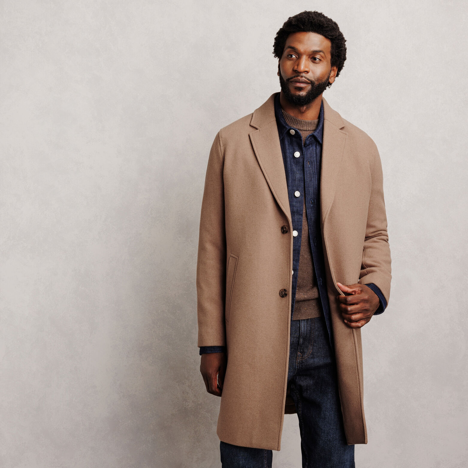 Manteau contenant de la laine col tailleur