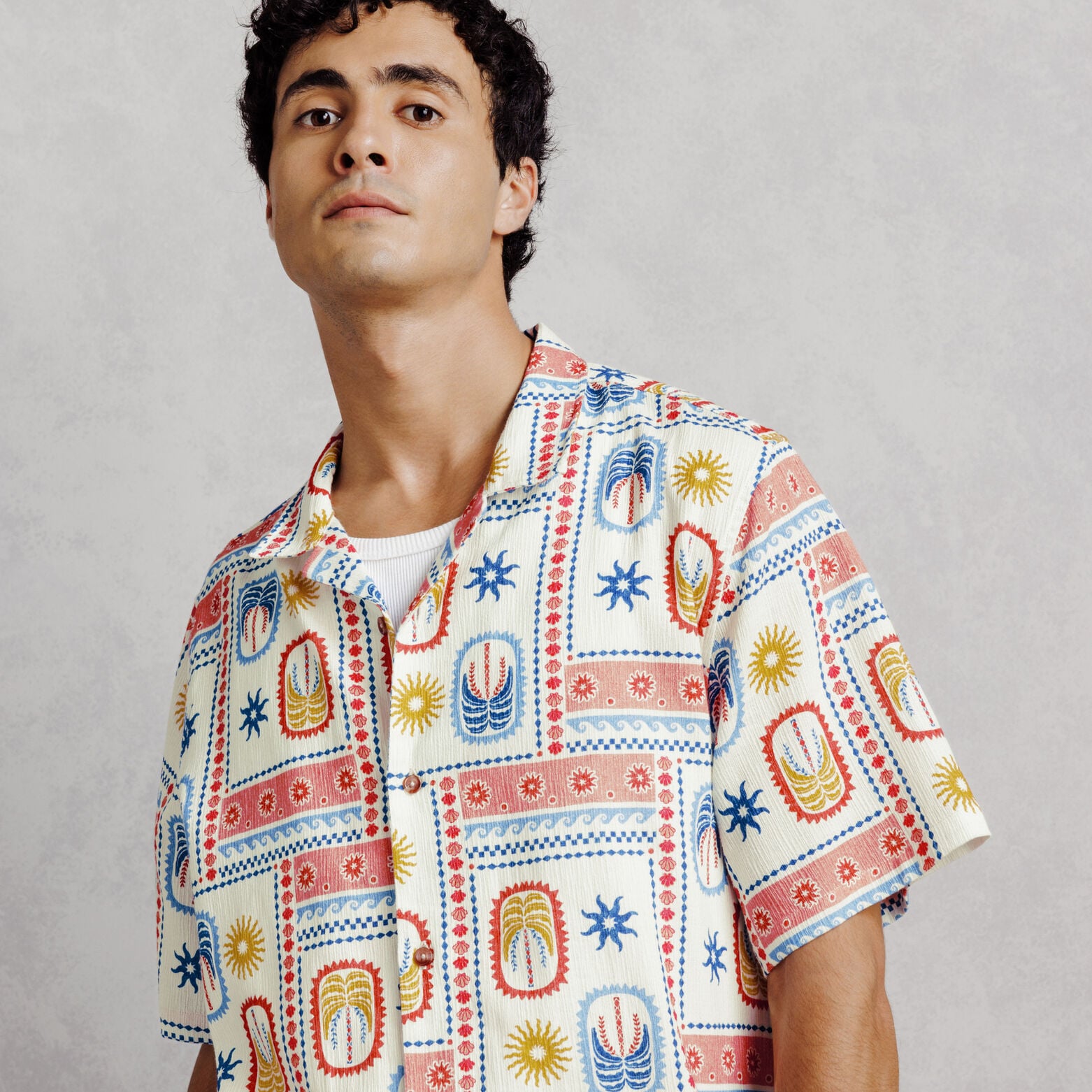 Chemisette 100% coton imprim&eacute; palmiers
