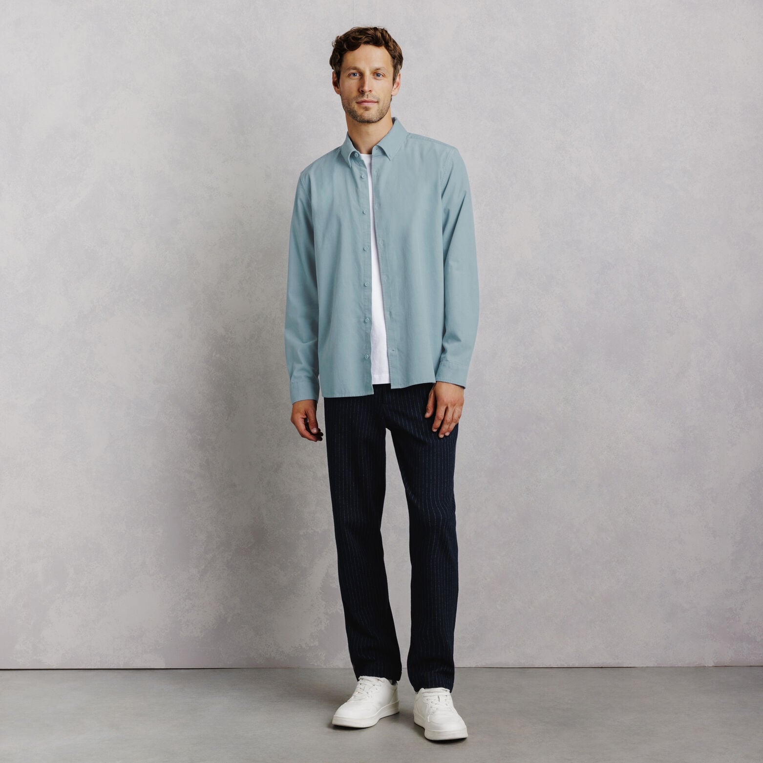Chemise en velours c&ocirc;tel&eacute; unie