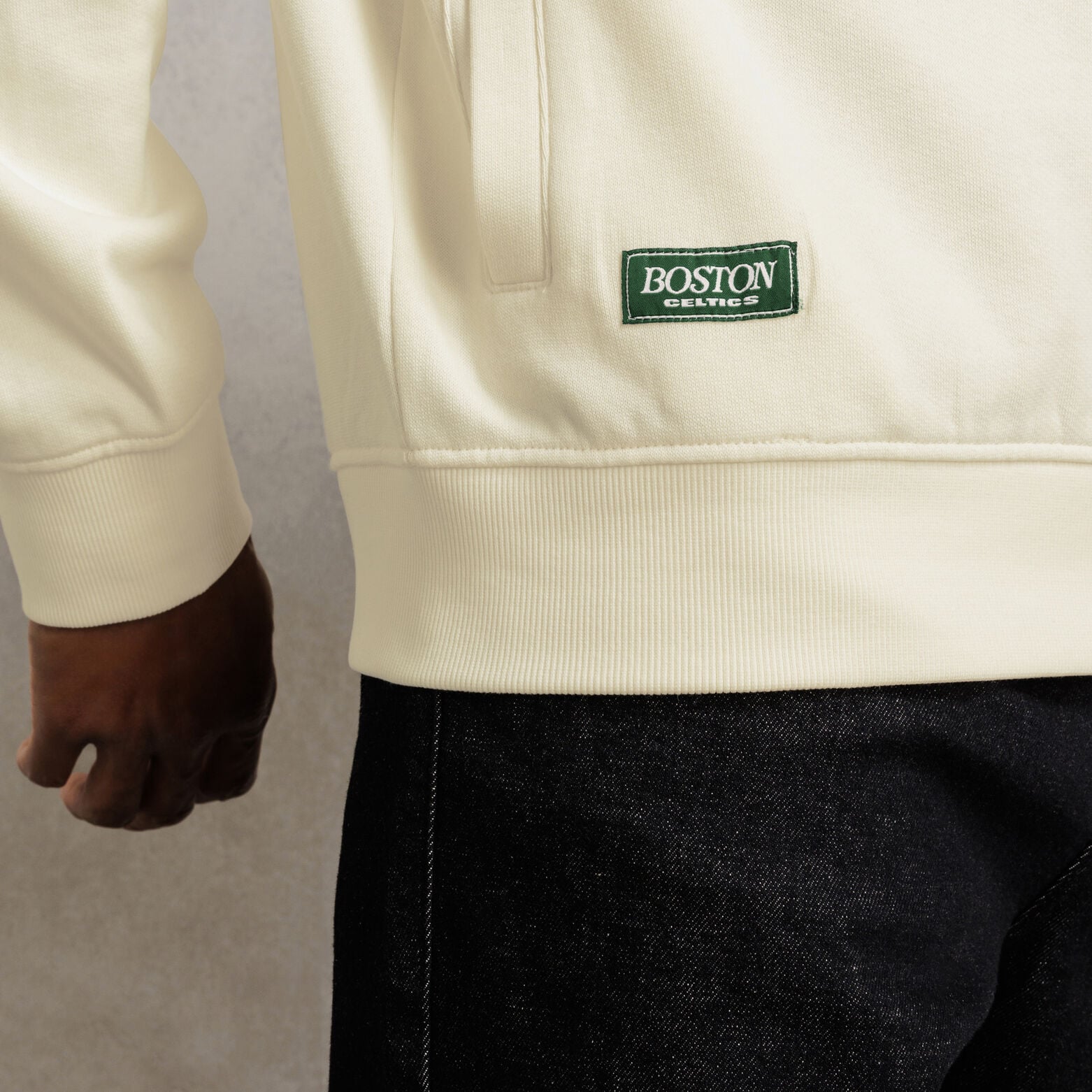Sweat &agrave; capuche brod&eacute; Boston Celtics licence NBA