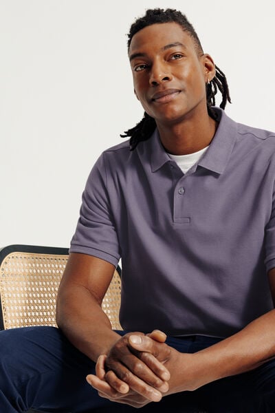 Effen polo in piqu&eacute;katoen met korte mouwen