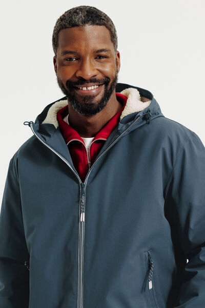 Blouson &agrave; capuche doubl&eacute; en sherpa