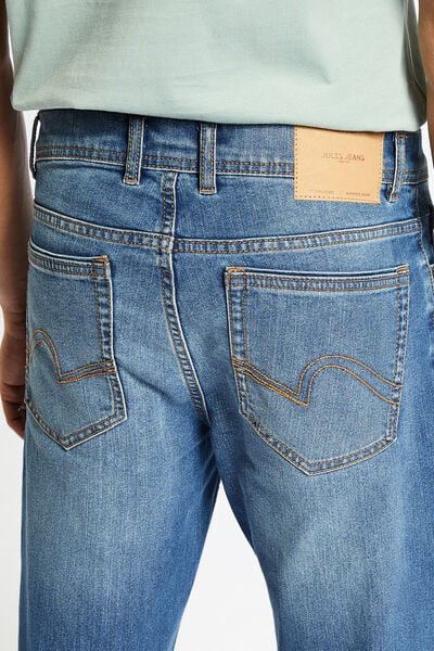 Regular jeans in gerecycled katoen en polyester