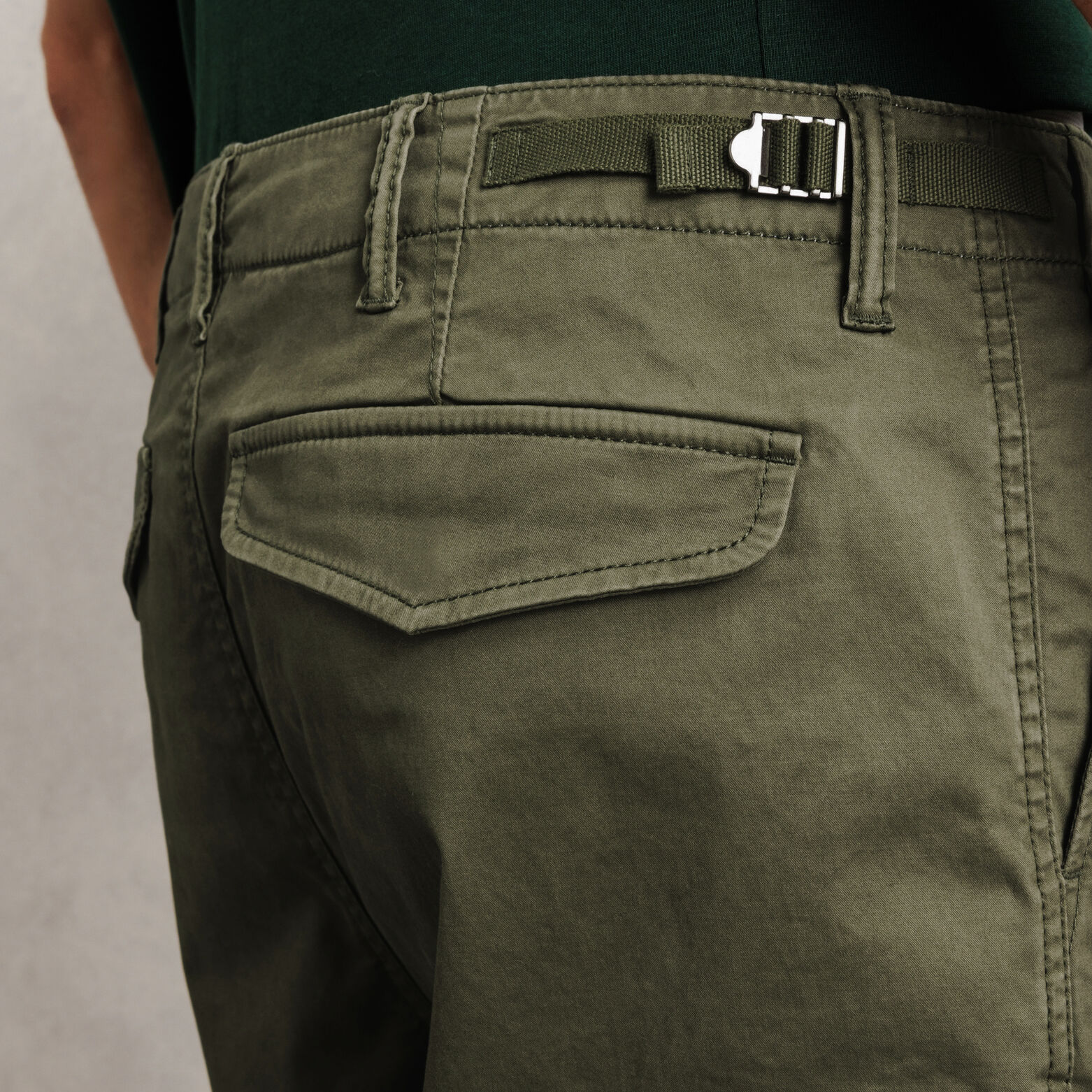 Pantalon cargo loose uni